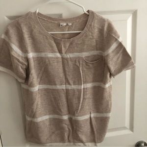 Gap beige shirt